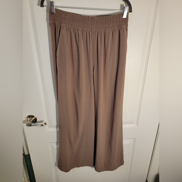 VUORI•Villa Wideleg Pant•Short inseam High Rise•Chocolate Tan Brown•LIKE NEW•L - Picture 6 of 16